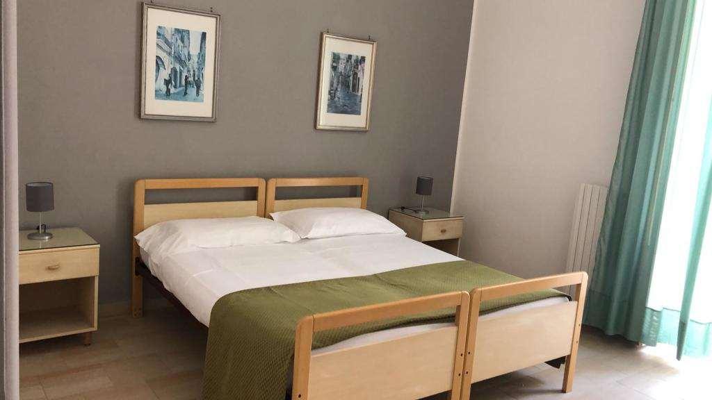Moderno Hotel *